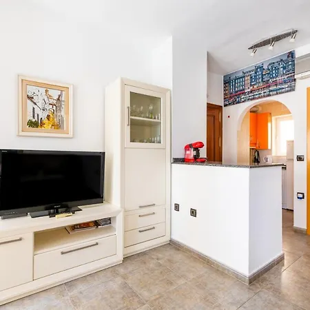 Apartamento Wintowinrentals La Malagueta Buena Ubicacion, Wifi